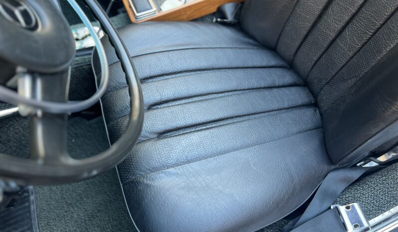 
								1970 Mercedes-Benz 280SL full									