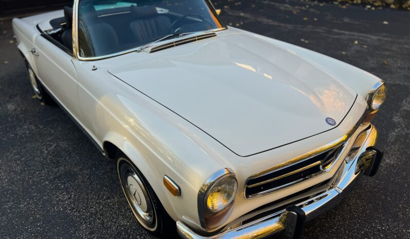 
								1970 Mercedes-Benz 280SL full									