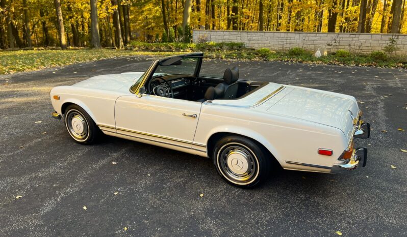 
								1970 Mercedes-Benz 280SL full									