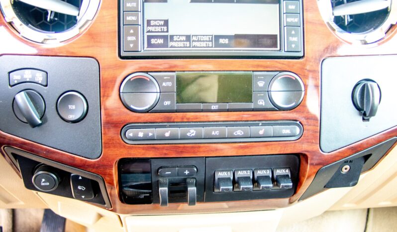 
								2008 Ford F-450 Super Duty King Ranch Crew Cab full									