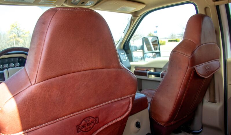 
								2008 Ford F-450 Super Duty King Ranch Crew Cab full									