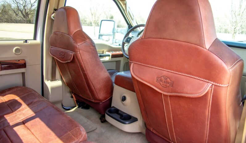 
								2008 Ford F-450 Super Duty King Ranch Crew Cab full									