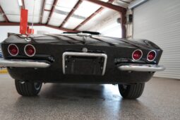 
										1962 Chevrolet Corvette 4-Speed full									