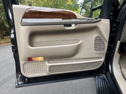 										2001 Ford F-550 Super Duty Lariat full									