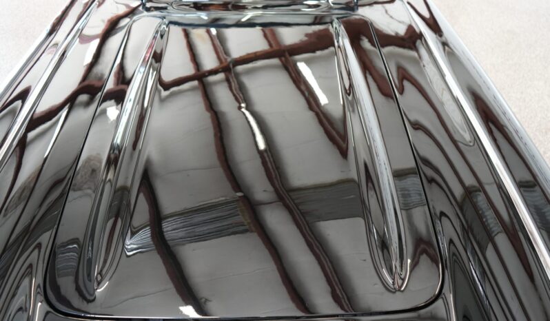 
								1962 Chevrolet Corvette 4-Speed full									