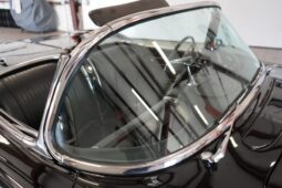 
										1962 Chevrolet Corvette 4-Speed full									