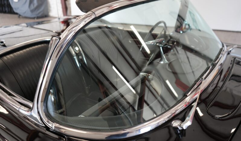 
								1962 Chevrolet Corvette 4-Speed full									