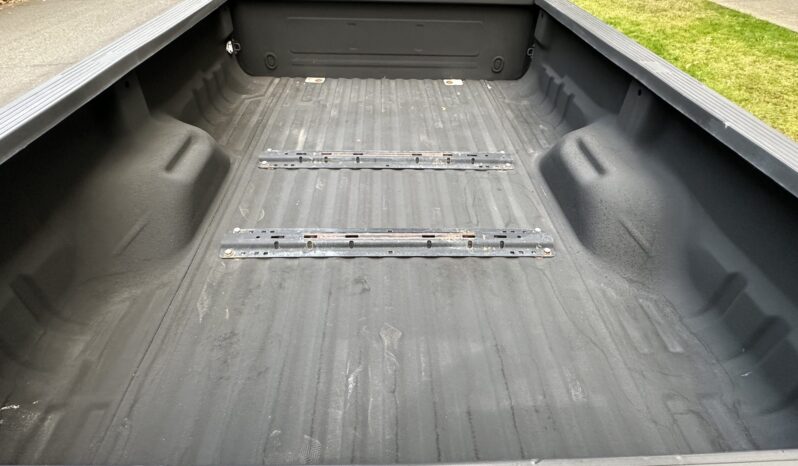 								2001 Ford F-550 Super Duty Lariat full									