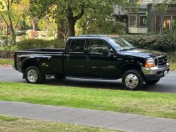 										2001 Ford F-550 Super Duty Lariat full									