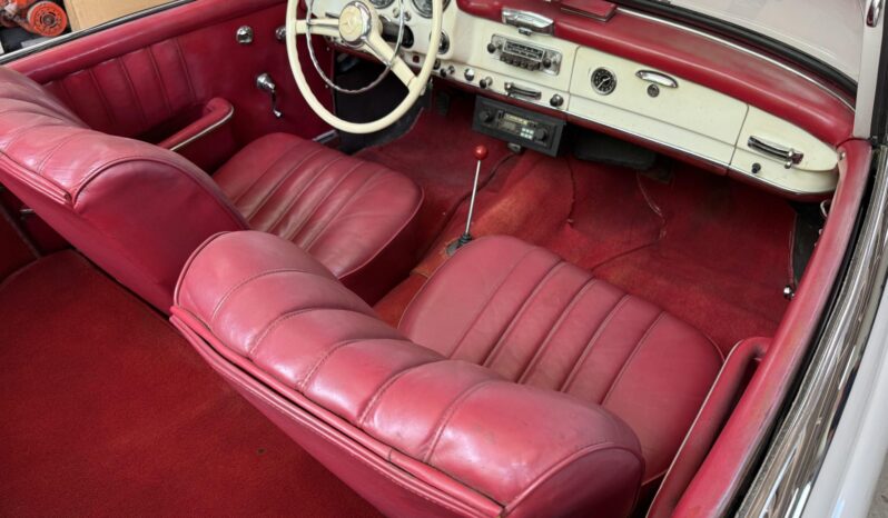 
								1961 Mercedes-Benz 190SL full									