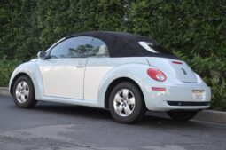 
										2010 Volkswagen New Beetle Final Edition Convertible full									