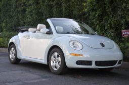 
										2010 Volkswagen New Beetle Final Edition Convertible full									