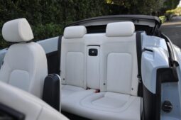 
										2010 Volkswagen New Beetle Final Edition Convertible full									