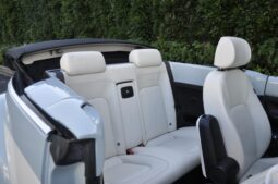 
										2010 Volkswagen New Beetle Final Edition Convertible full									