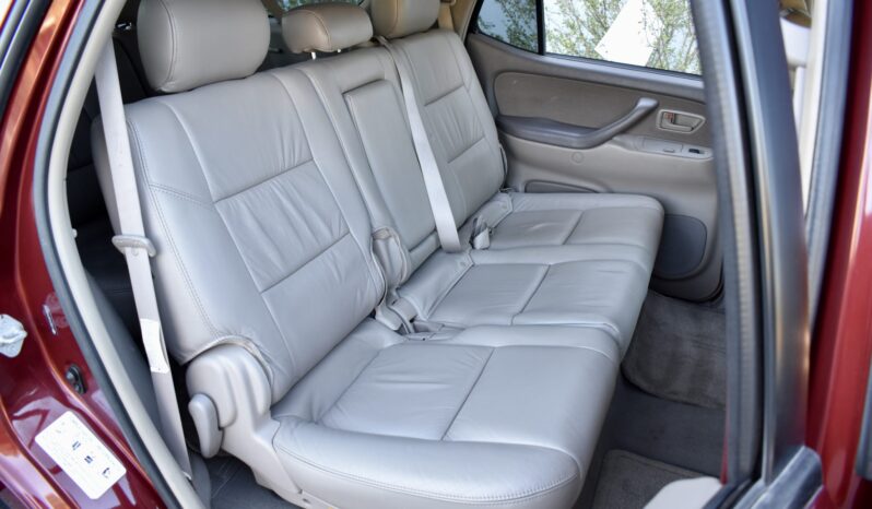 
								2007 Toyota Sequoia SR5 4×4 full									