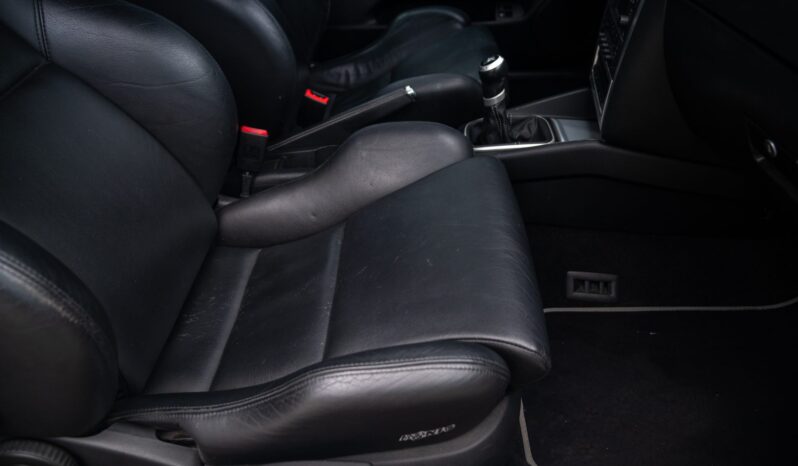 
								2004 Volkswagen R32 full									