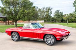 
										1966 Chevrolet Corvette Convertible 4-Speed full									