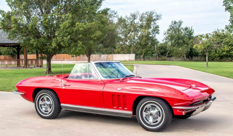 
								1966 Chevrolet Corvette Convertible 4-Speed full									