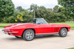 
										1966 Chevrolet Corvette Convertible 4-Speed full									