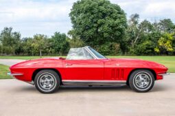 
										1966 Chevrolet Corvette Convertible 4-Speed full									