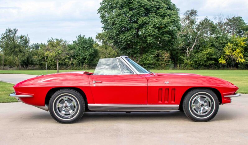 
								1966 Chevrolet Corvette Convertible 4-Speed full									