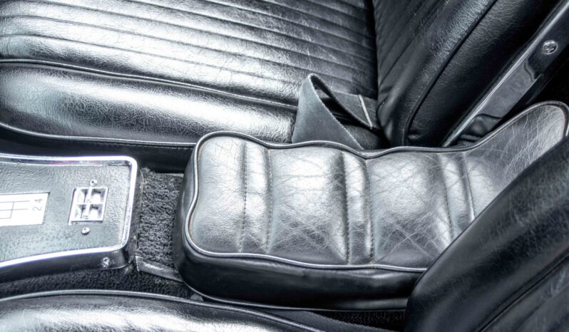 
								1963 Chevrolet Corvette Split-Window Coupe 4-Speed full									