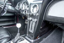 
										1963 Chevrolet Corvette Split-Window Coupe 4-Speed full									