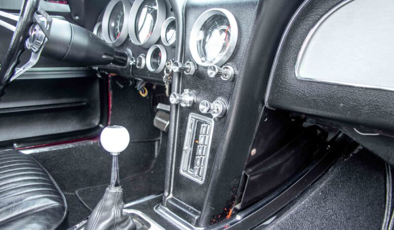 
								1963 Chevrolet Corvette Split-Window Coupe 4-Speed full									