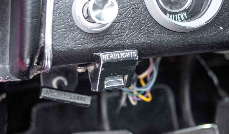 
								1963 Chevrolet Corvette Split-Window Coupe 4-Speed full									