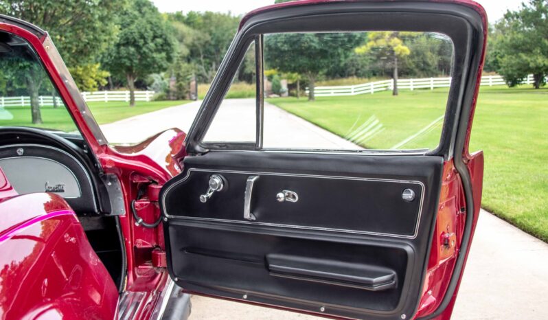 
								1963 Chevrolet Corvette Split-Window Coupe 4-Speed full									