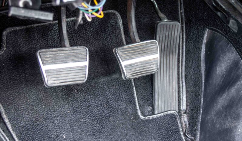 
								1963 Chevrolet Corvette Split-Window Coupe 4-Speed full									