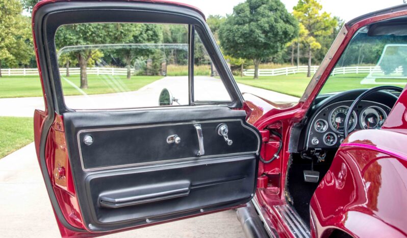 
								1963 Chevrolet Corvette Split-Window Coupe 4-Speed full									