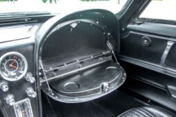 
										1963 Chevrolet Corvette Split-Window Coupe 4-Speed full									