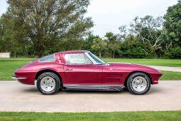 
										1963 Chevrolet Corvette Split-Window Coupe 4-Speed full									