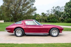 1963 Chevrolet Corvette Split-Window Coupe 4-Speed