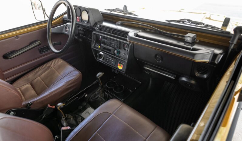 								1991 Mercedes-Benz 250GD Wolf 5-Speed full									