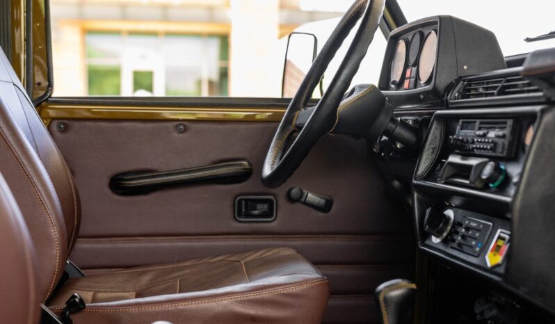 								1991 Mercedes-Benz 250GD Wolf 5-Speed full									