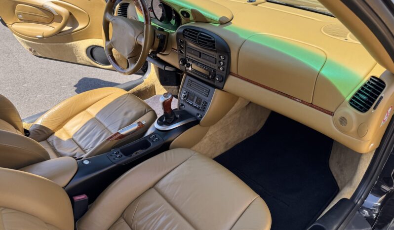 								2001 Porsche 911 Carrera 4 Coupe 6-Speed full									