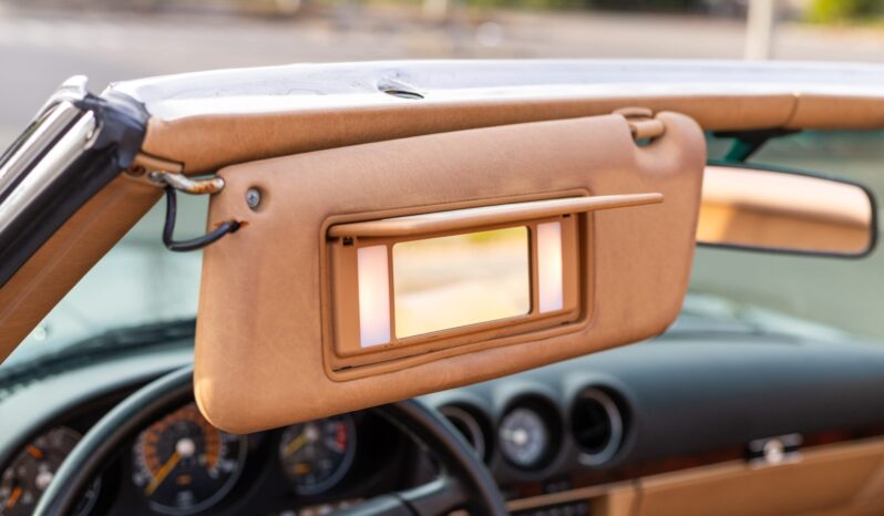 
								1989 Mercedes-Benz 560SL full									