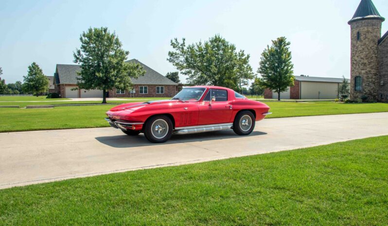 
								1966 Chevrolet Corvette Coupe 4-Speed full									
