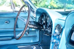 
										1965 Chevrolet Corvette Convertible 4-Speed full									