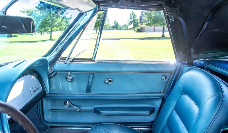 
								1965 Chevrolet Corvette Convertible 4-Speed full									