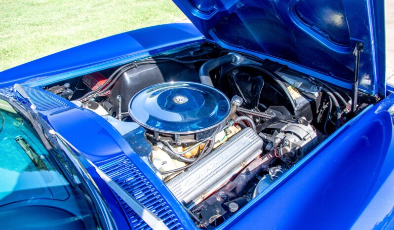 
								1965 Chevrolet Corvette Convertible 4-Speed full									