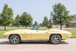 
										1966 Chevrolet Corvette Convertible 4-Speed full									