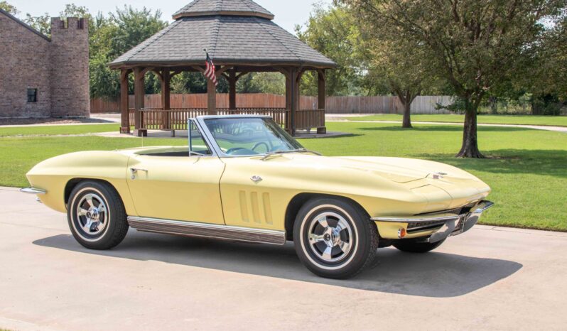 
								1966 Chevrolet Corvette Convertible 4-Speed full									