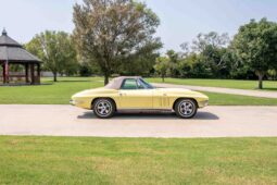 
										1966 Chevrolet Corvette Convertible 4-Speed full									