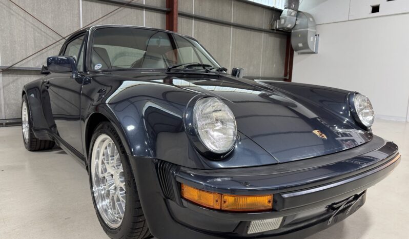 								1987 Porsche 911 Turbo Coupe full									