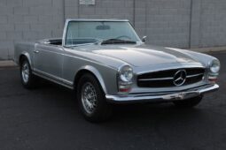 										1967 Mercedes 200-Series full									