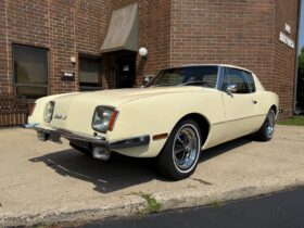 1976 Studebaker Avanti II Automatic