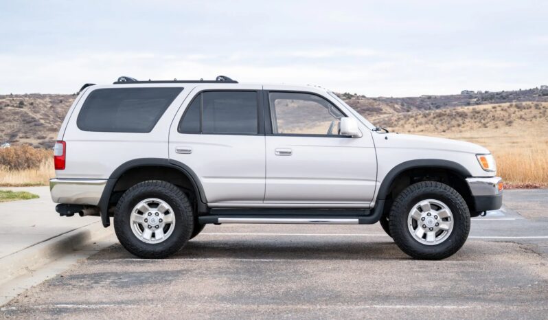 
								1998 Toyota 4Runner SR5 4WD full									